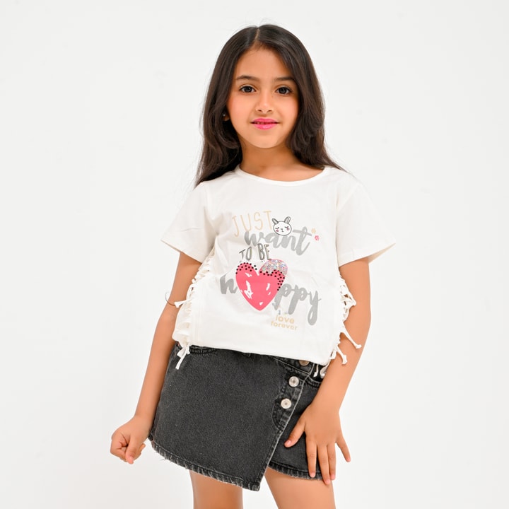 White girls' T-shirt
