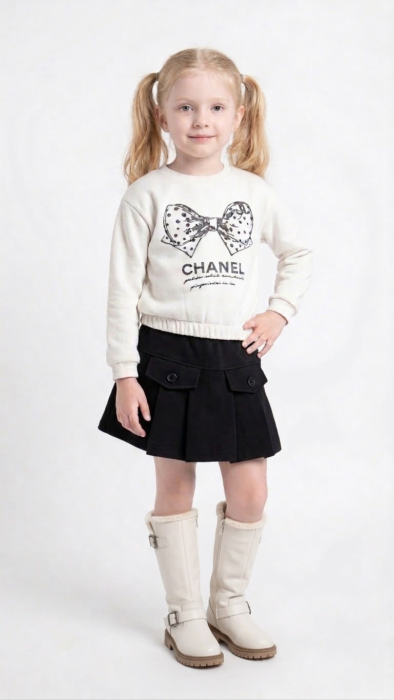 Two-piece girls' outfit